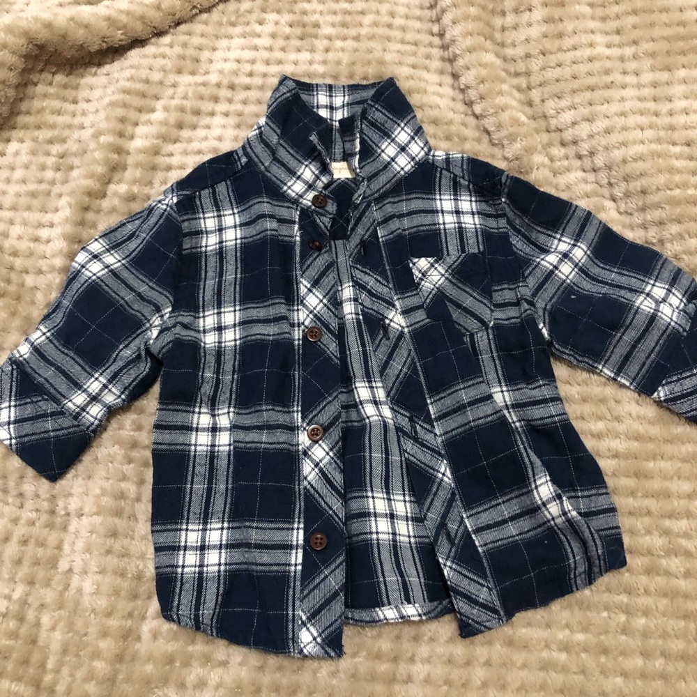 Shirts - Picture 2 of 5